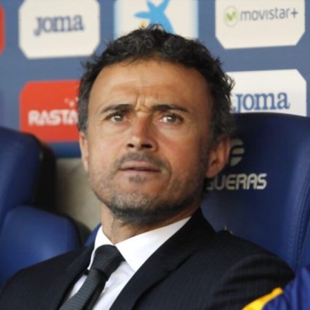 Luis Enrique says he aspires to manage in England but rules out Tottenham: “I would not go to just any Premier League team.”