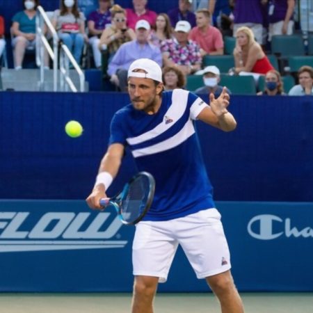 Dan Evans defeats Karen Khachanov in the Barcelona Open as Cameron Norrie is eliminated