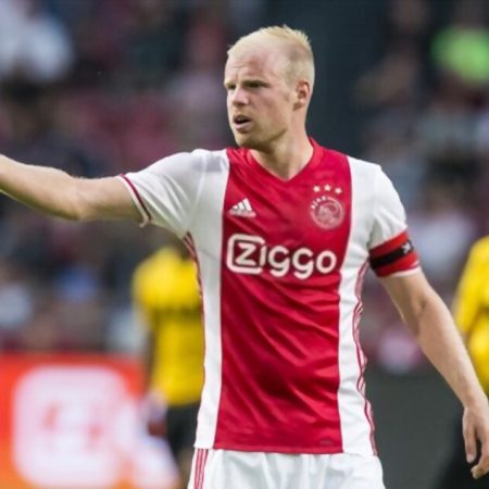 Davy Klaassen: Dutch FA vows to stop matches as Ajax midfielder is struck in the head by lighter on Wednesday