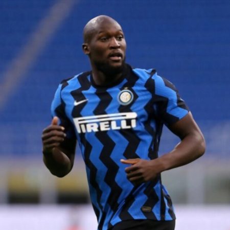 Inter Milan player Lukaku racially insulted against by Juventus fans during Coppa Italia match