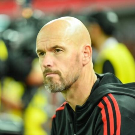 Erik ten Hag advised to sell four Red Devil players and complete Joao Felix deal before Chelsea manage to keep hold of him