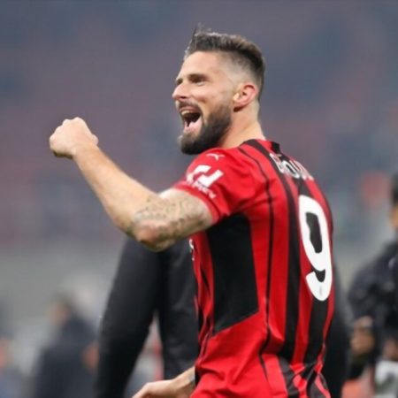 Olivier Giroud inks a fresh one-year contract with AC Milan