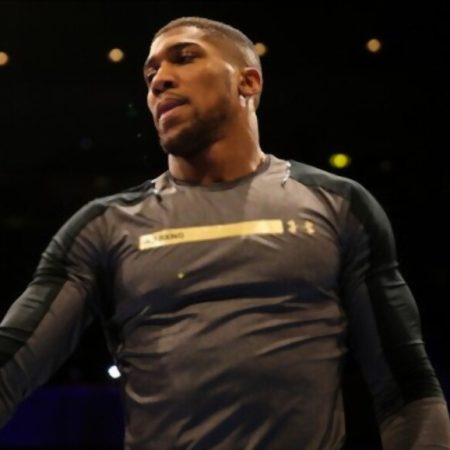 Anthony Joshua “laughed” at Tyson Fury’s most recent proposition