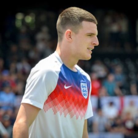 Rumours: Declan Rice to join Arsenal from West Ham for £90 MILLION; Xhaka moving to Germany?