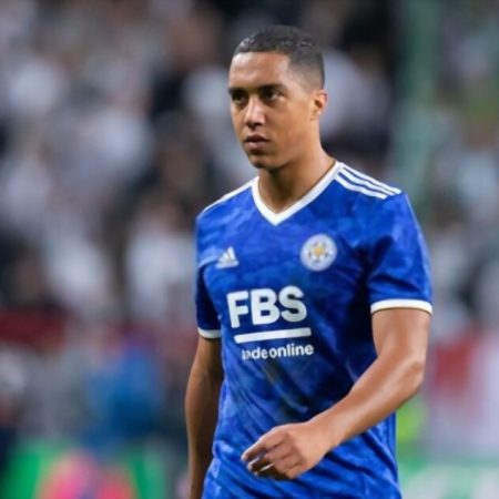 Youri Tielemans bids fans farewell in an emotional video