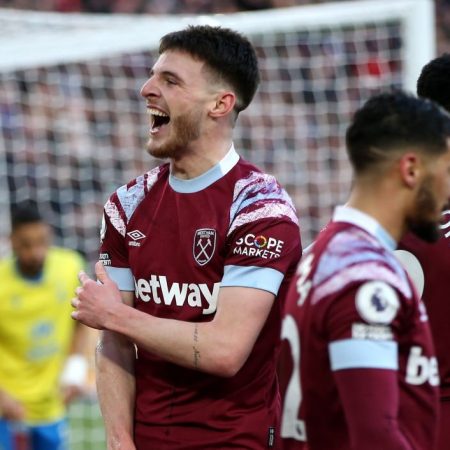 Arsenal presenter ‘confirms’ £105 million Declan Rice transfer