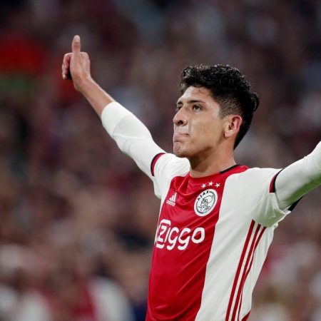 It’s official: West Ham signs Ajax’s Edson Alvarez