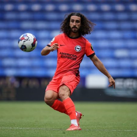 Marc Cucurella: Man Utd and Chelsea are negotiating loan option