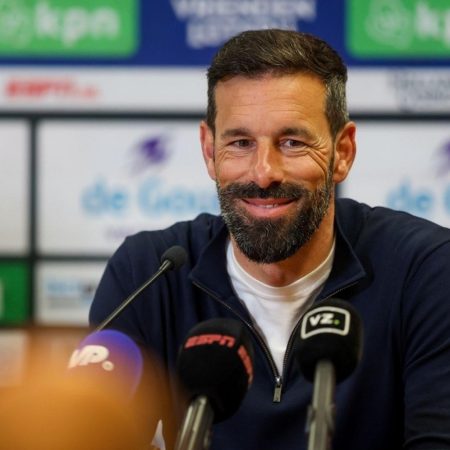 Sports Career of Ruud van Nistelrooy: The Manchester United Interim Manager Legacy & Managerial Career So Far | PSV